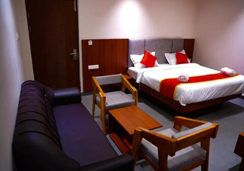FabHotel A Square
