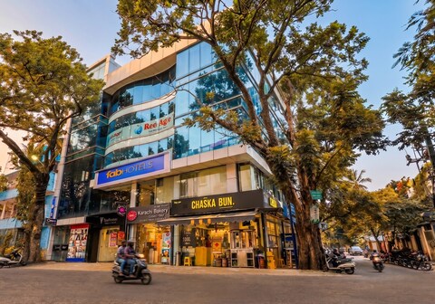 FabHotel Pearl Square