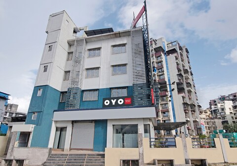 Hotel O Nirsukh Palace