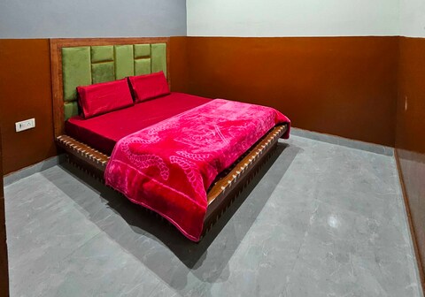 Hotel O Dream Shine Guest House