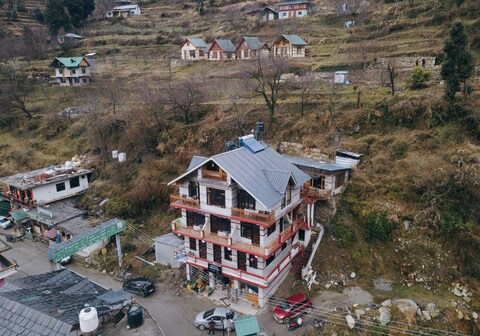 Crystal Mountain Jibhi | Rooms & Wi-Fi