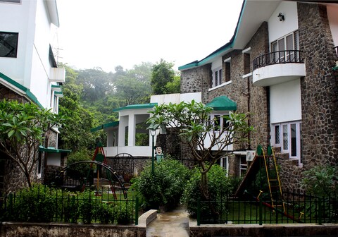 Velvet County Resort and SPA