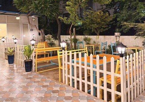 Flying Dutchman | Rooms & Dorms