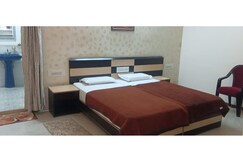 Emerald Homes and Service Apartment, Mysore Emerald Homes and Service Apartment, Mysore