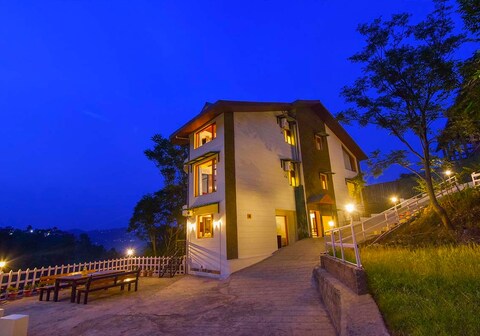 V are Family | Juniper Entire 6 BHK Villa