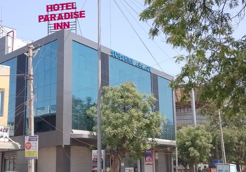 StayGuru Hotal Paradise Inn