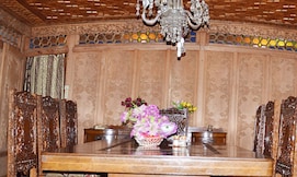 Houseboat Appolo Eight, Srinagar Houseboat Appolo Eight, Srinagar