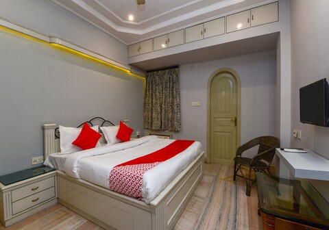 Hotel O Treetops guest house