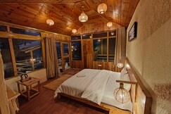 The Roots Treehouse Deotha Jibhi  Tirthan Valley, Gushaini The Roots Treehouse Deotha Jibhi  Tirthan Valley, Gushaini