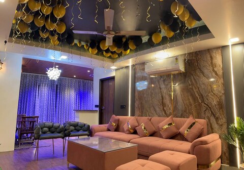 2Bhk Crystal Cove Penthouse