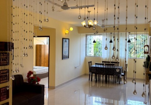 Mystic Charm by Divya : 1BHK AC room City View