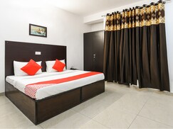 OYO 13025 petals inn, Delhi OYO 13025 petals inn, Delhi