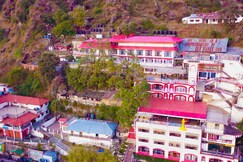 Calux Hill Queen (Formerly Amara at Mall Road with Free Parking), Mussoorie Calux Hill Queen (Formerly Amara at Mall Road with Free Parking), Mussoorie