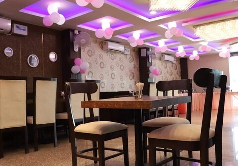 Shreepati Hotel & Banquet