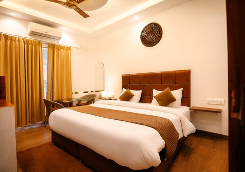 Check Inn Homes, Rishikesh Tapovan
