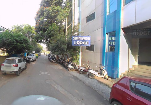 Srinivasa Lodge
