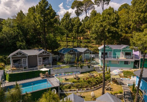 DLS Nature Trinket Resort - Dalhousie with Swimming Pool