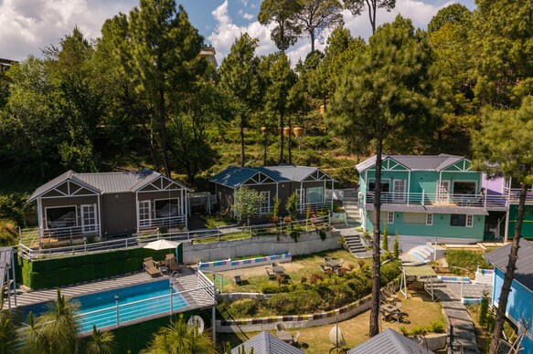 DLS Nature Trinket Resort - Dalhousie with Swimming Pool