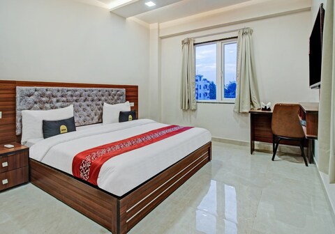 Falgship OYO Hotel Formerly Shivanya