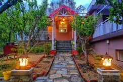 Nature's Vibe Stays luxury Villa with an orchard, Mukteshwar Nature's Vibe Stays luxury Villa with an orchard, Mukteshwar