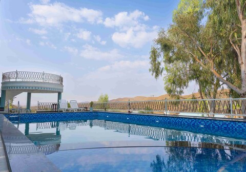 Dhar Villa