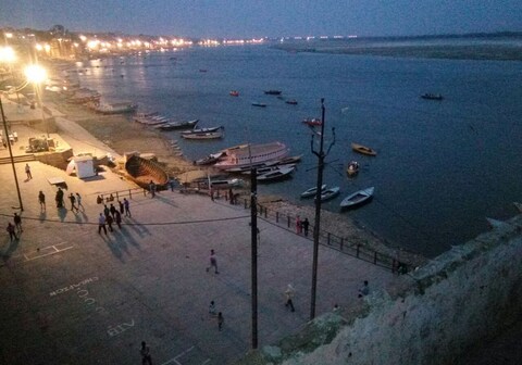 Shiva International Lodge