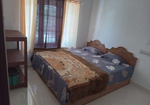 Augusteniyan Cottage