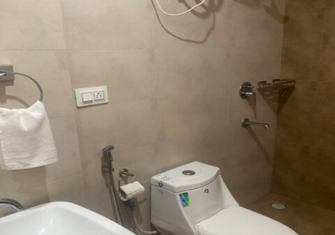 Cozy 2 BHK Apartment