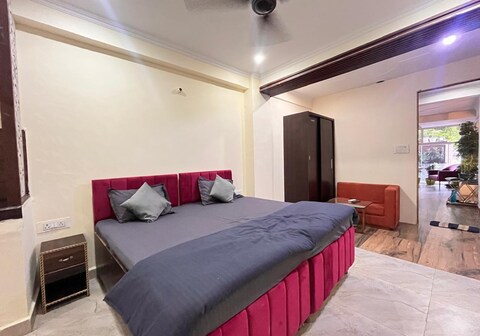 Luvi Casa- Sector 21