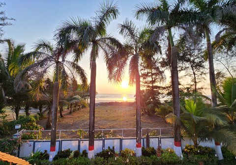 Sagar Tarang Beach Resort, Alibaug