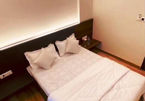 Karlas Homestay with Private Pool