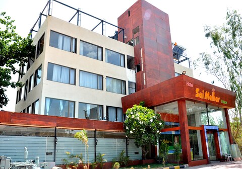 Hotel Malhar Palace