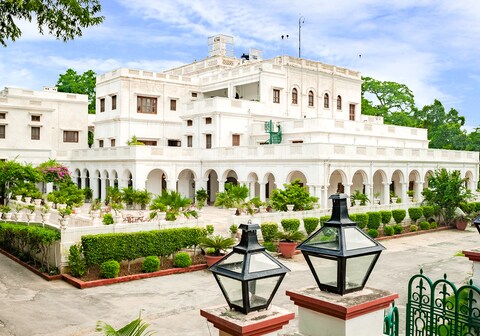 Neemrana's Baradari Palace