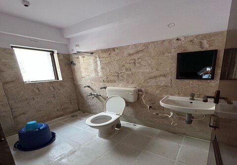 Hotel O Royale Paradise