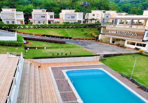 Club Nirvana Boutique Resort (Pure-Veg)
