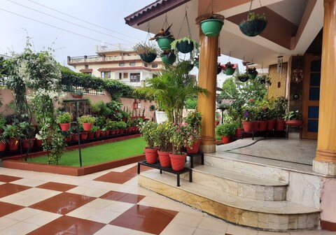 Garden Basera