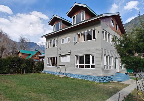 Beach Resort Pahalgam