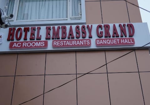 HOTEL EMBASSY GRAND