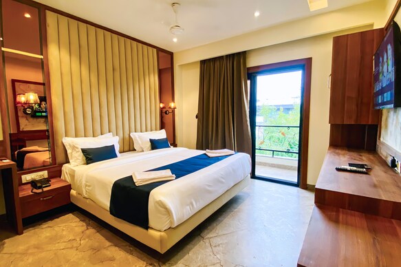 The Velar Hotel, Vijay Nagar