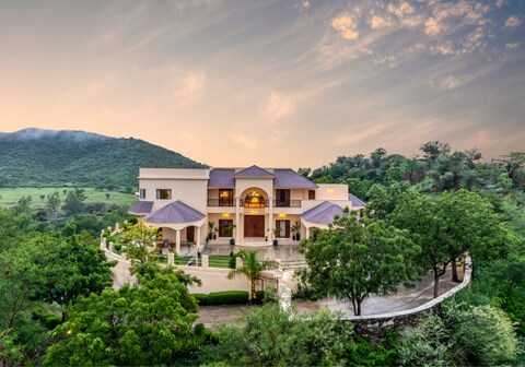 Villa Sol |A Hilltop Villa in Udaipur