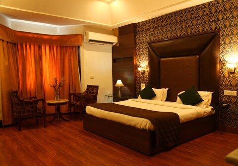 Jalandhar Shangrila Hotel