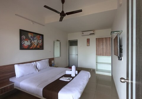 Nature Nest Valley Resort