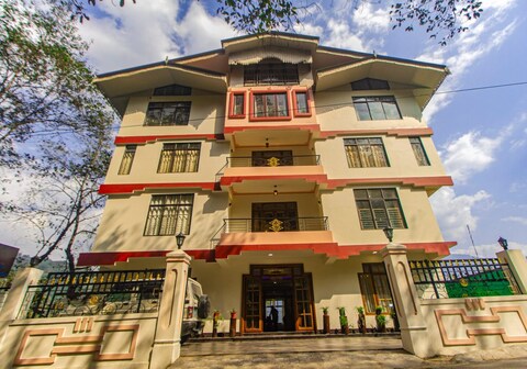 Hotel La Walnut Grove