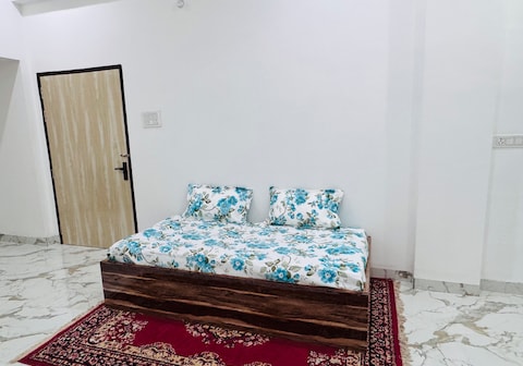 Ekank Villa & Residency