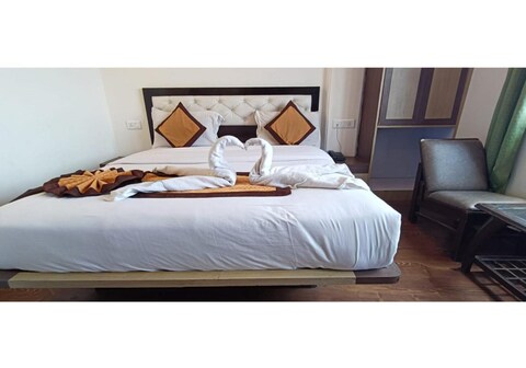 Hotel Apsara :Shimla