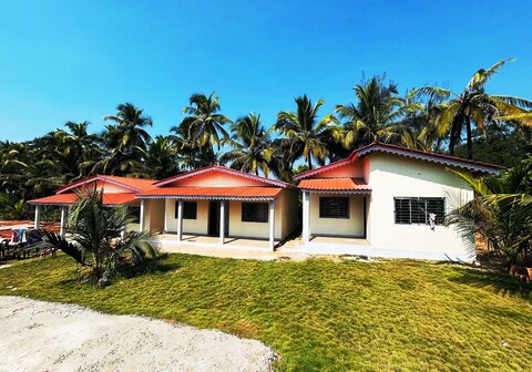 Sea Rock Beach Resort