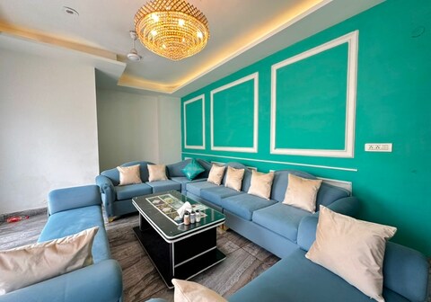 Royal Castle Apartment