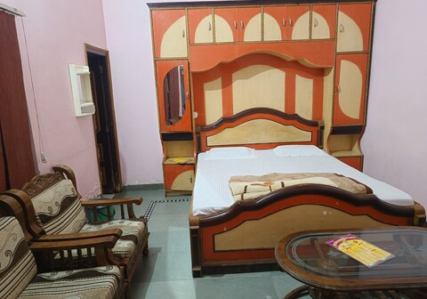 Vinay plaza hotel and restaurant