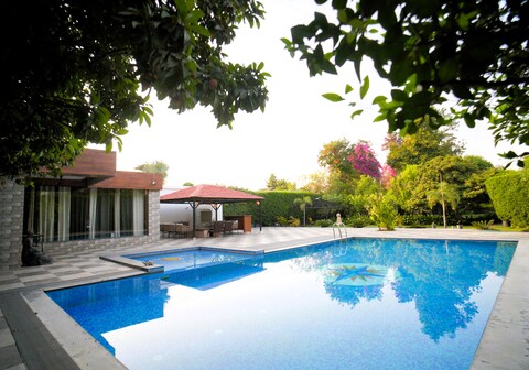 The Mannat Farms