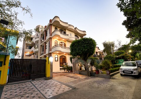 FabExpress The Eden Roc